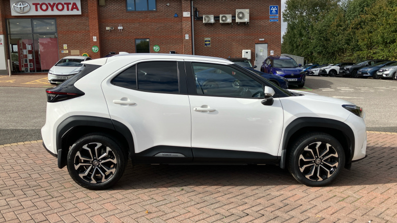 Toyota Yaris Cross 1.5 Hybrid Design 5dr CVT Hybrid Estate